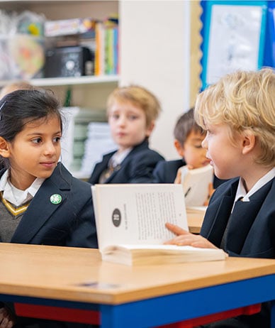 Eltham-school-children-with-book